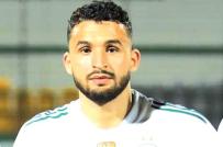توبة يحمل ألوان باناثينايكوس اليوناني