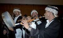 الفلكلـوري والعصــري يتناغمـان بخنشلـة