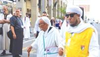 الحجّاج الجزائريــون يبـدأون الزّيارات فـي المدينة المنـورة