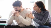 حينما يصبـح كبــت المشاعــر  وسيلـة لبقــاء “الــود”