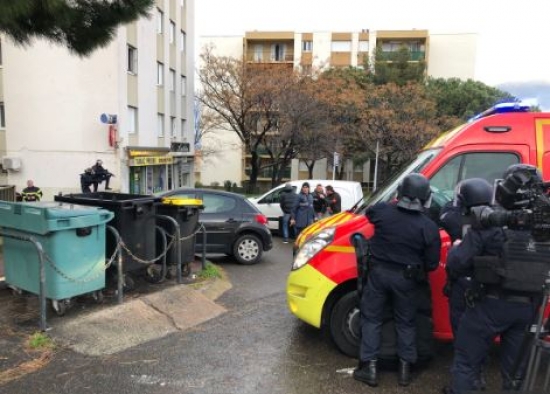 فرنسا: مقتل شخص وإصابة سبعة آخرين في حادث إطلاق نار بجزيرة كورسيكا