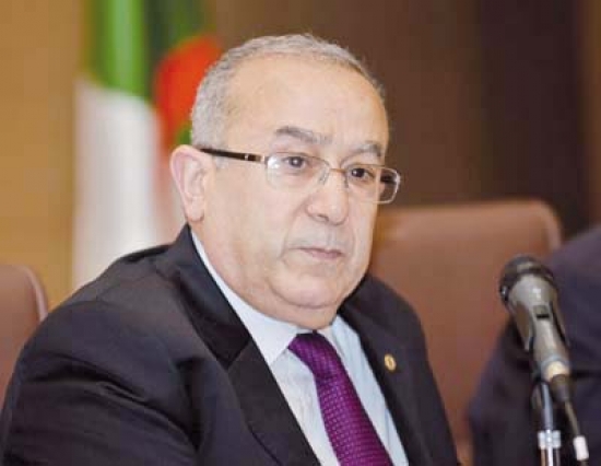 لعمامرة: الجزائر إلى جانب مالي في إرساء الأمن