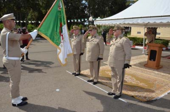 الفريق أحمد قايد صالح يشرف على مراسم تنصيب القائد الجديد للقوات البرية