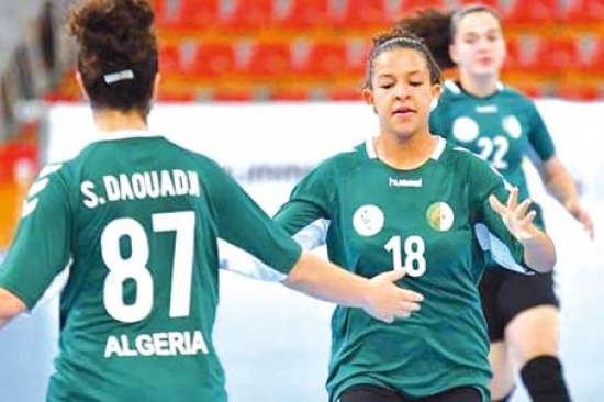 شبلات الجزائر على موعد اليوم مع مواجهة صعبة ضد إيسلندا