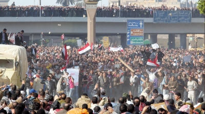الجيش المصري يمهل القوى السياسية 48 ساعة للاستجابة لمطالب الشعب