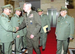 الفريق ڤايد صالح يستقبل القائد العام للقوات الأمريكية في إفريقيا