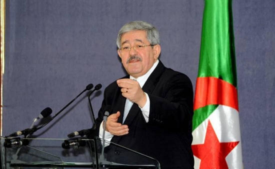أويحيى: الجزائر لا زالت تملك قرارها السياسي رغم انهيار أسعار النفط