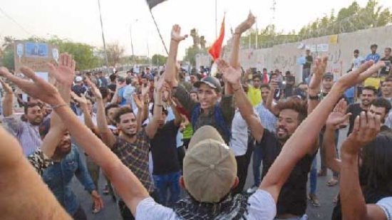 قوات الأمن العراقية تستخدم الرصاص لتفريق المحتجين