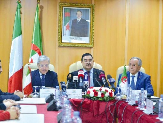 تنصيب المجموعة البرلمانية للصداقة الجزائرية- الإيطالية
