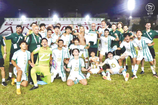 المنتخب الجزائري لكرة القدم تتغلب ويبلغ النهائي
