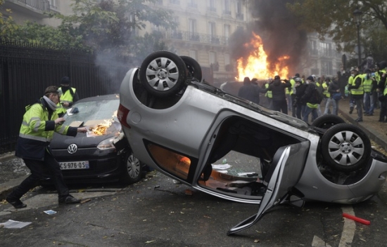 فرنسا: اعتقال 194 من متظاهري &quot;السترات الصفراء&quot; وإصابة أكثر من 90 شخصا