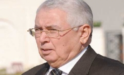 بن صالح يمثل الرئيس بوتفليقة في أشغال القمة العربية 30