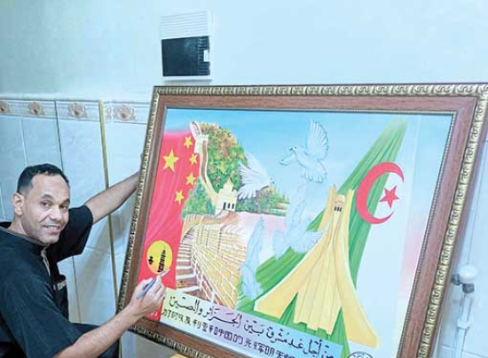 هكـذا يسـافـر منصور مهيدي..  في رحـاب الألـوان..