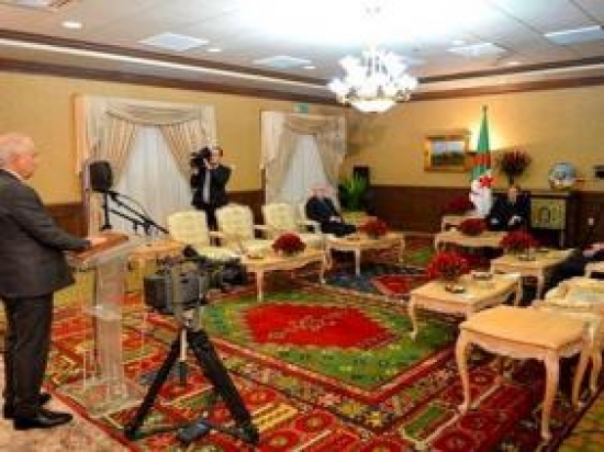رئيس المجلس الدستوري الطيب بلعيز يؤدي اليمين أمام الرئيس بوتفليقة