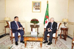 بن صالح يستقبل السفير العراقي بالجزائر