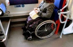 ضمان مجانية النقل والتخفيض في تسعيراته لفائدة ذوي الإعاقة بكامل الوطن