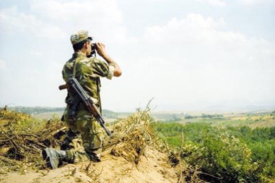 قوات الجيش الوطني الشعبي تقضي على 4 إرهابيين بسور الغزلان