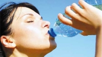 شرب الماء...أفضل الحلول لتفادي الجفاف