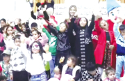 جمعيــــــــــة الفــــــــــــرج  الخيريـــة تـــوزّع 320 لبــــاس عيـــــد