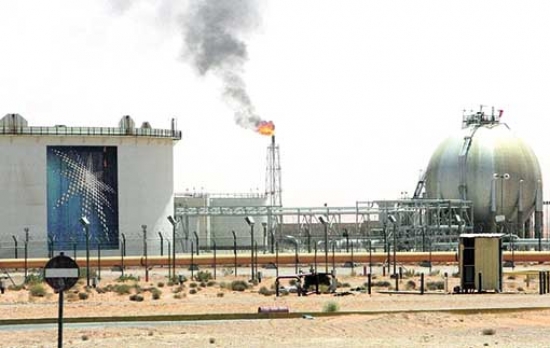 تداعيات استئناف إنتاج النفط على الانتقال السياسي في ليبيا