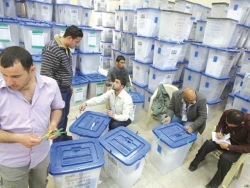 العراقيّـون ينتخبون برلمـانا جديــدا