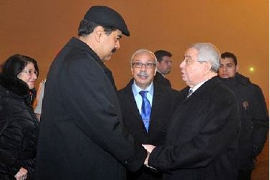 الجزائر : توقف تقني للرئيس الفنزويلي نيكولاس مادورو بمطار هواري بومدين الدولي