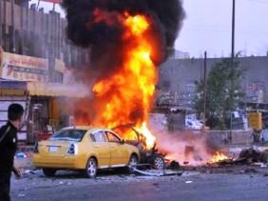 العراق : مقتل 11 شخصا وإصابة 47 آخرين في تفجير سيارة مفخخة وسط بغداد