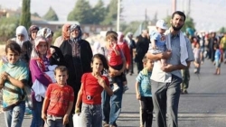 مليون لاجئ ركبوا مخاطر المتوسّط فرارا من سكاكين “داعش”
