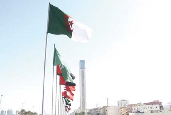 دبلوماسيـة الجـزائر تصنع المستحـيل وتجمـع الفـرقاء