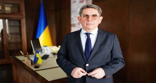 إقالة وزير الصحة الأوكراني إيليا يمتس من منصبه