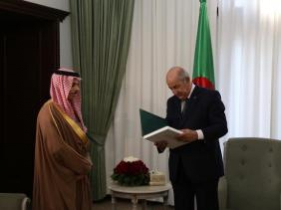 الرئيس تبون يتلقى دعوة من خادم الحرمين الشريفين لزيارة المملكة العربية سعودية