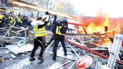 «السّترات الصّفراء» يواصلون احتجاجاتهم في مختلف مدن فرنسا