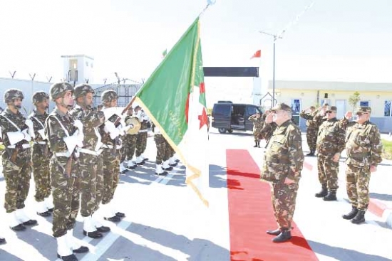 الفريق ڤايد صالح : الشعب الجزائري تصدى للإرهاب وبإمكانه مواجهة التحديات
