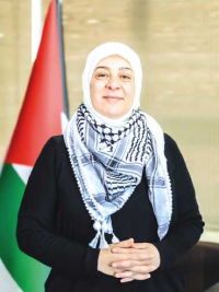 امــرأة بألــف رجـل