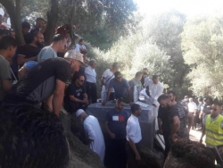 تيزي وزو: جثمان الصحفي عبد الرحمان بطاش يوارى الثرى بمقبرة مديحة