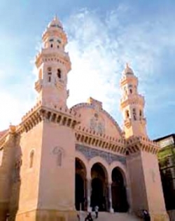 مسجد كتشاوة.. تحفة معمارية تزيّن قلب العاصمة