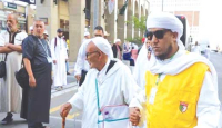 الحجّاج الجزائريــون يبـدأون الزّيارات فـي المدينة المنـورة