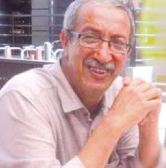 الكاتب شنيقي يرصد «ثقافات وهويات الجزائر الحديثة»