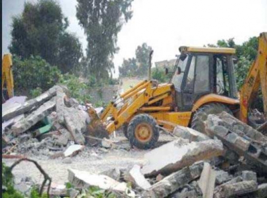 تهديم 12 بناية بحي عين عبد المولى في بلدية ذارع سمار