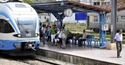 الشركة الوطنية للنقل بالسكك الحديدية تعلن توفير الحد الأدنى من الخدمة الضاحية الجزائر العاصمة