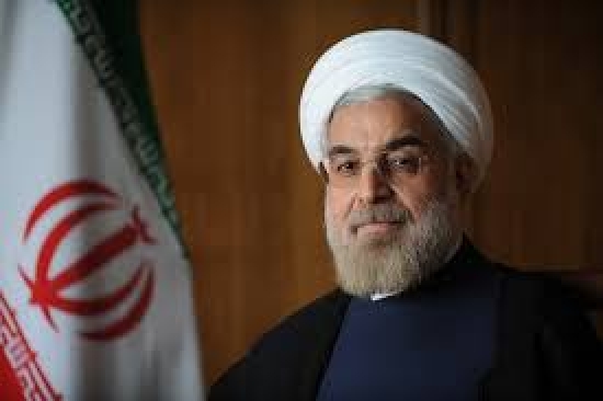 ايران: المرشد الأعلى يصادق على تعيين روحاني رئيسا للبلاد لعهدة ثانية