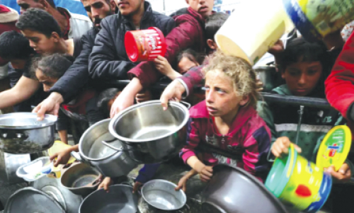 الفلسطينيـــون يواجهــــون  المــــــــــــــــــــــــــــوت جوعــــــــًــــــــا