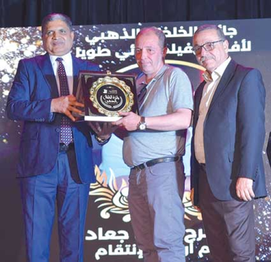 ”أرض الانتقام” يفوز بـ”الخلخال الذهبي” و”أجنحـة الرمـاد” تتألّـق