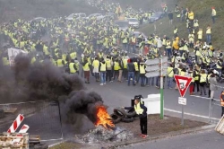 آلاف الفرنسيين شاركوا في التحرك التاسع للسترات الصفراء