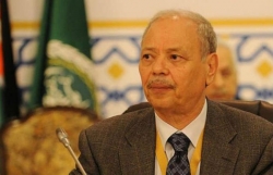 وفاة الدبلوماسي الجزائري أحمد بن حلي نائب أمين الجامعة العربية عن 77 عاما