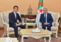سفير اليابان يؤكد اهتمام بلاده بتجسيد شراكتها مع الجزائر في عدة ميادين