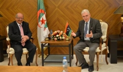 مساهل يجدد التأكيد على &quot;موقف الجزائر الثابت&quot; من أجل حل سياسي للأزمة الليبية دون أي تدخل خارجي