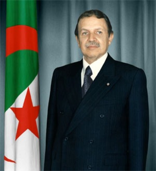 رئيس الجمهورية يعرب عن تعاطف الجزائر مع الدول المتضررة من إعصار ايرما