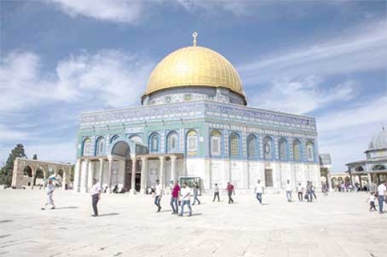 الاحتلال يسعى إلى تفريغ القدس من محتواها العربي والإسلامي