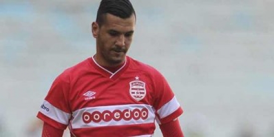 الترجي التونسي يفسخ عقد لاعبه الجزائري بلقروي